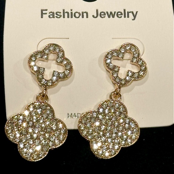 Clover Gold Tone Rhinestone Fashion Earrings - Picture 2 of 3